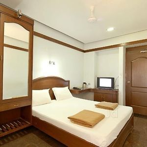 Grand Palace Stay